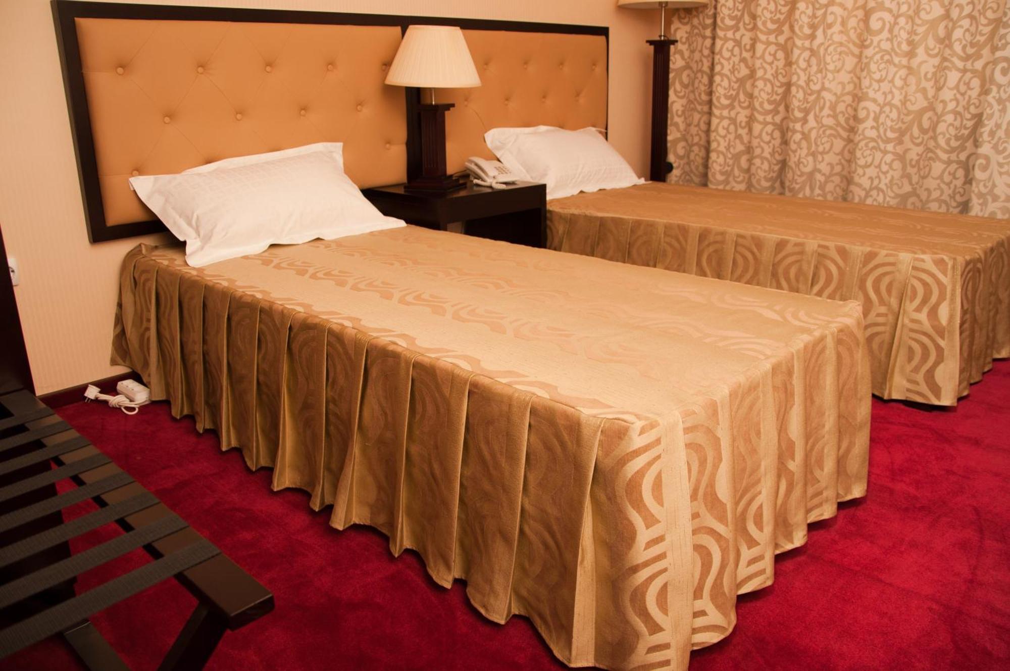 Hotel Baden Calarasi  Zewnętrze zdjęcie